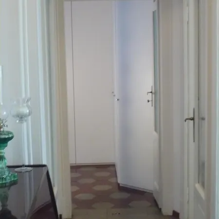 Casa Manu Милан